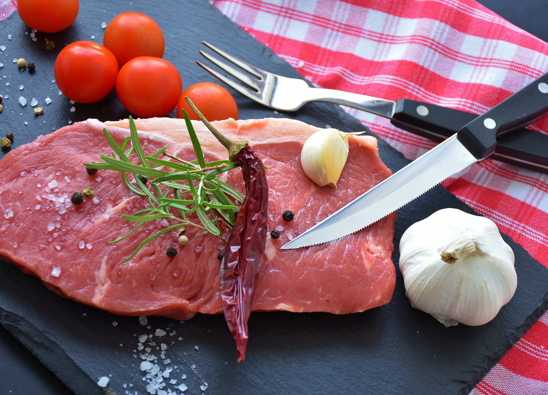 Dieta karniwora – zdrowie płynące z mięsa